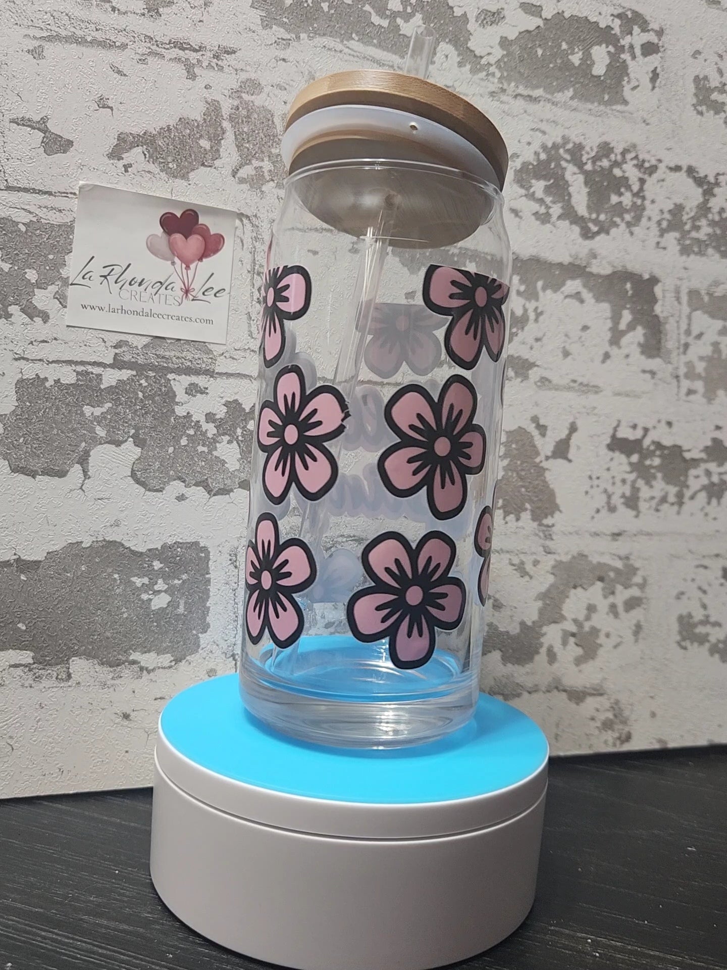 Hello Spring 20oz glass tumbler